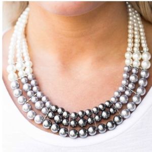 Lady in Waiting Necklace